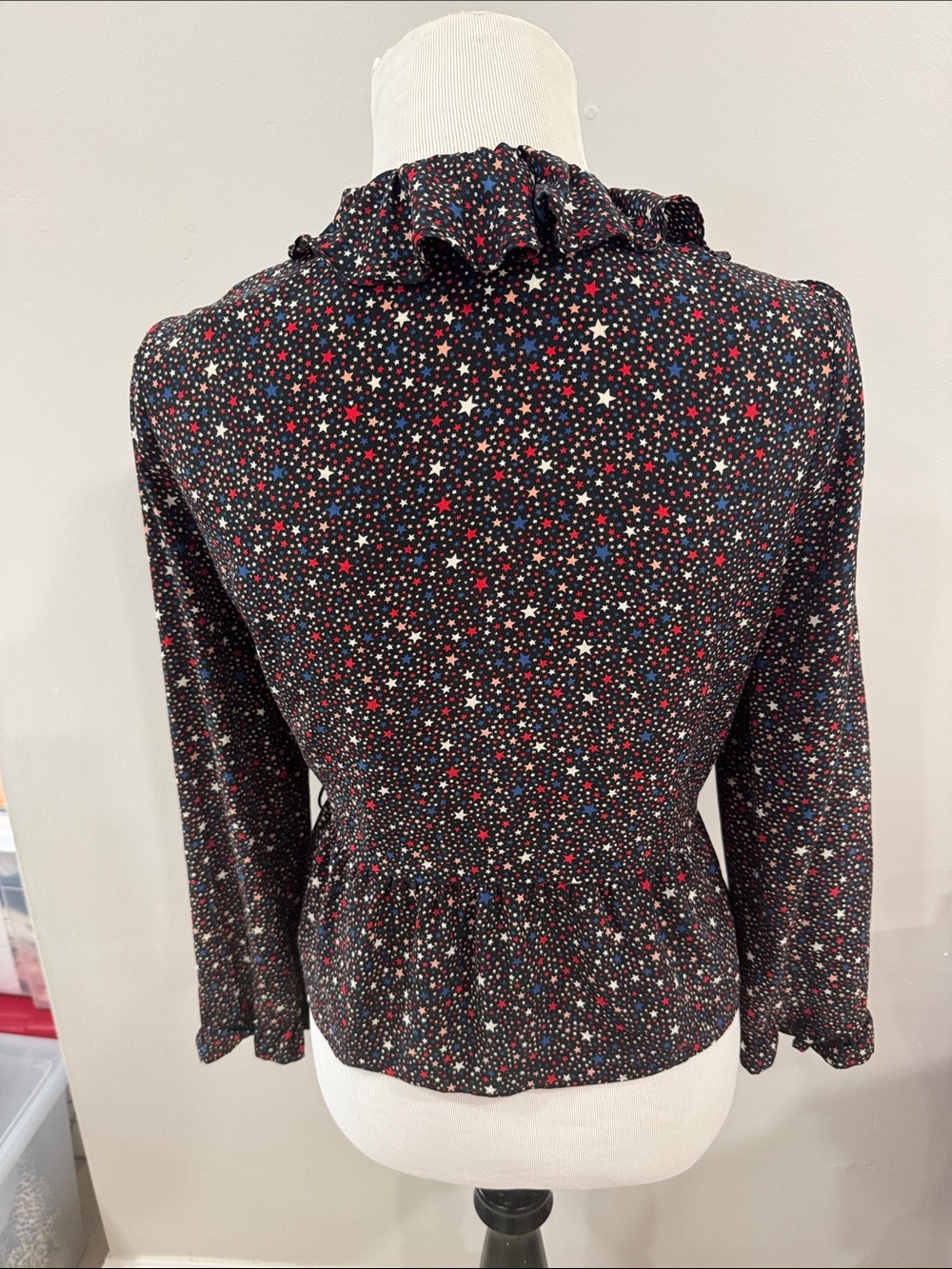 Madewell Ruffle Star Print wrap Blouse 100% silk Black Stars patriotic America - Picture 5 of 9